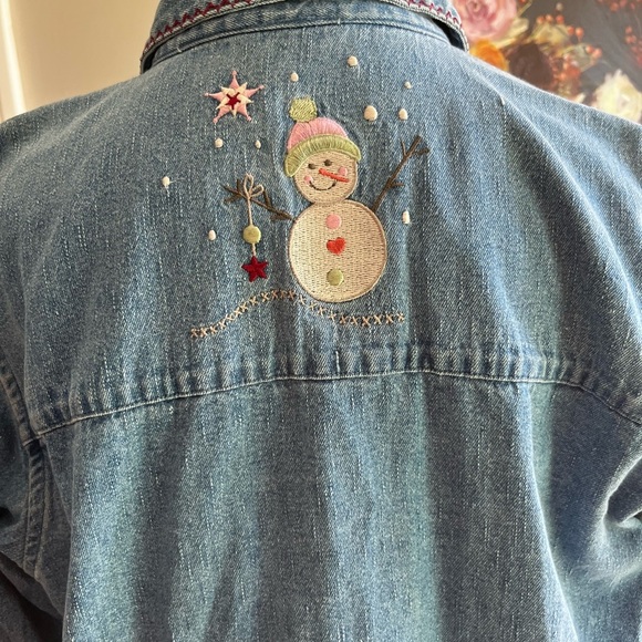 SOLD Christopher & Banks Embroidered Denim Shirt with Snowman Design Hol - Picture 6 of 12